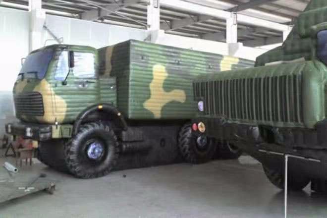 南开大型军事车